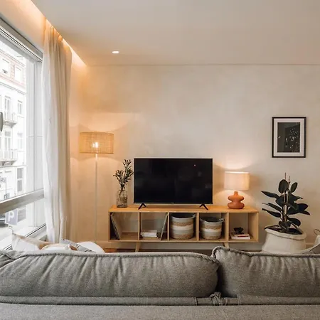 Апартаменты Annunziata - 1 Bedroom And Parking In Alvalade *