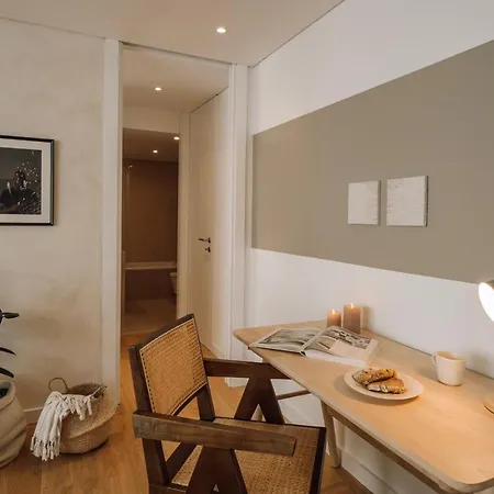 Annunziata - 1 Bedroom And Parking In Alvalade Apartment