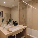 Annunziata - 1 Bedroom And Parking In Alvalade Apartmán Lisboa