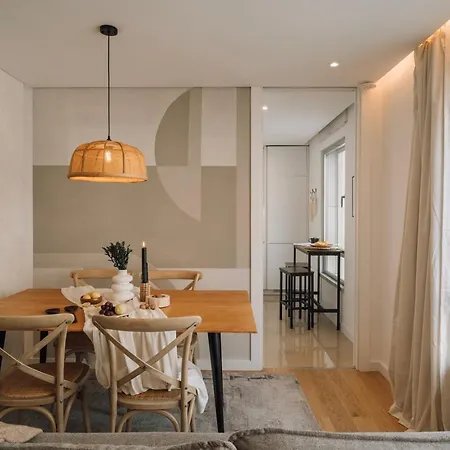 Annunziata - 1 Bedroom And Parking In Alvalade Daire Lisboa