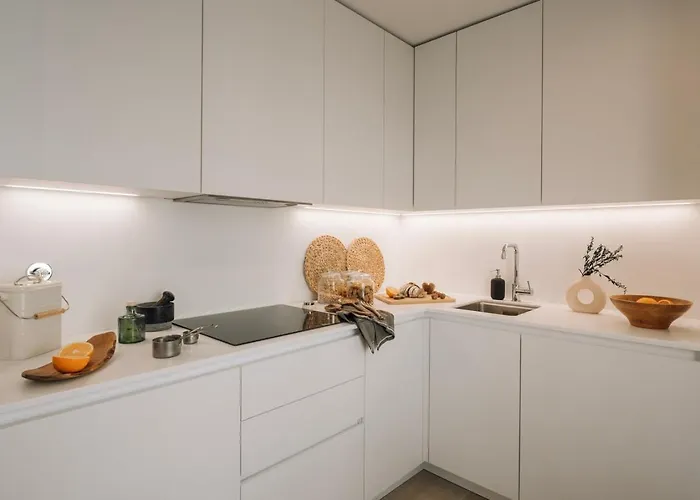 Annunziata - 1 Bedroom And Parking In Alvalade