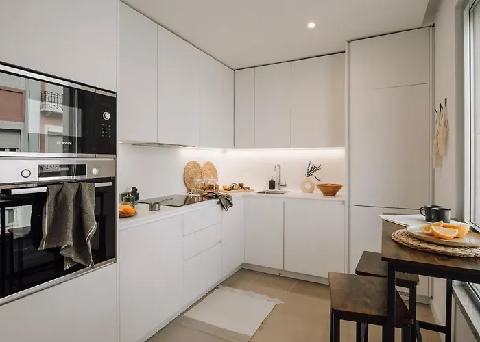 Annunziata - 1 Bedroom And Parking In Alvalade Lisboa